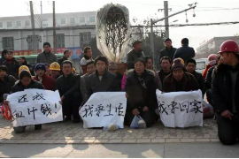 奥特曼开始讨债:虚拟英雄的“现实”挑战 奥特曼开始讨债:虚拟英雄的“现实”挑战